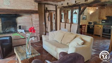 In Auriol