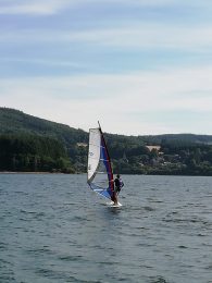 Alquiler de tabla de windsurf – Bases nautiques du Haut-Languedoc