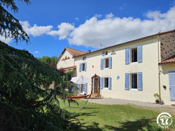 La Maison Bleue