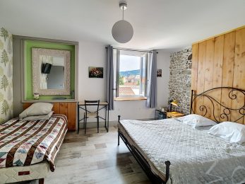 Maison de ville au pied de la Montagne Noire