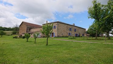 Gîte Les Rougemonts – Peyrecout