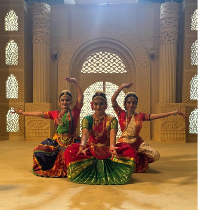 Couleurs du Monde : Bangladesh, Ensemble Mohua