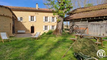 In Auriol