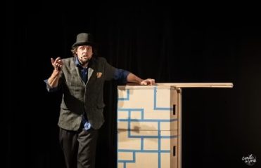 “Plilp” spectacle à La Caverne