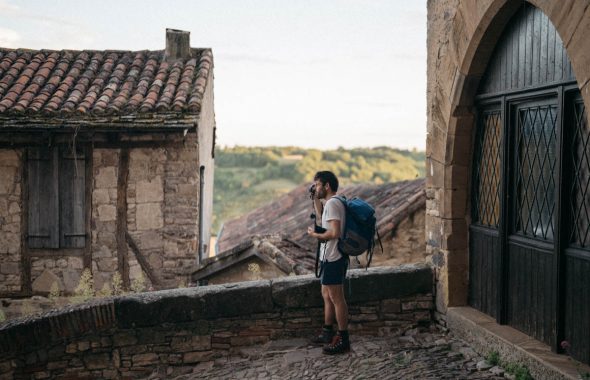 Randonnée sur les chemins de Compostelle jusqu&rsquo;à Cordes sur ciel