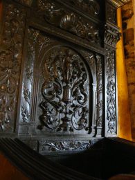 Les tours du château de Nages