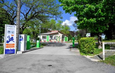 Camping Car Park de mon village La Franqueze