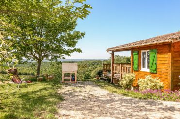 Chalet plein sud. Lisière de forêt. 3 km Base Vère Grésigne.