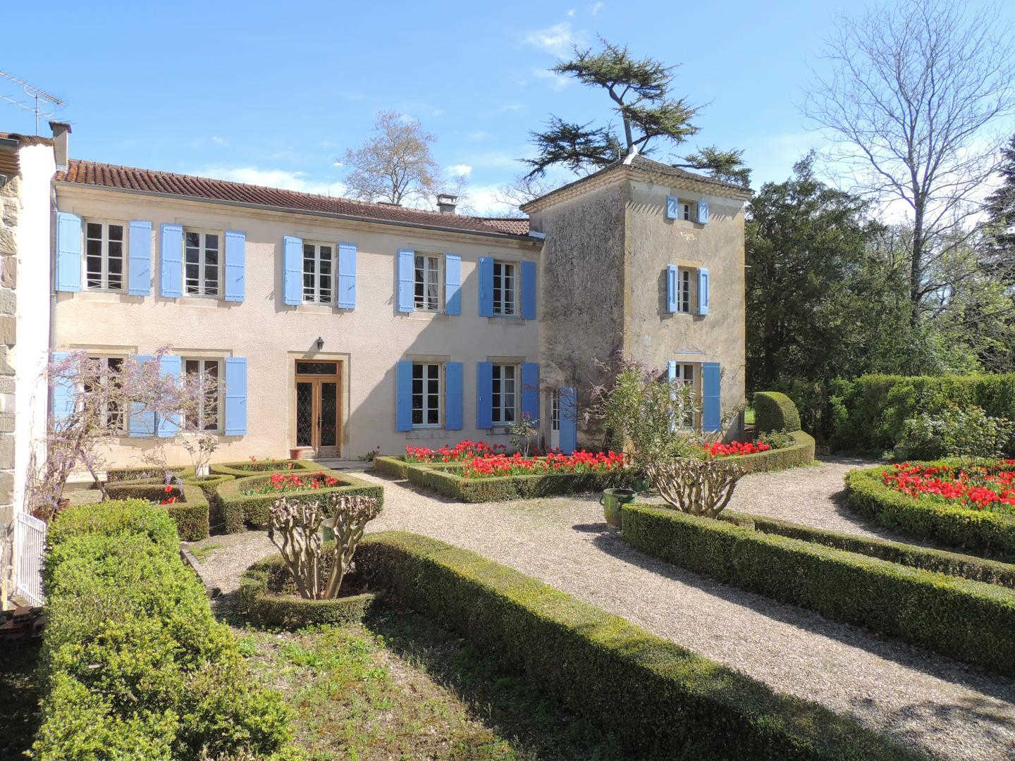 Le Château Noir
