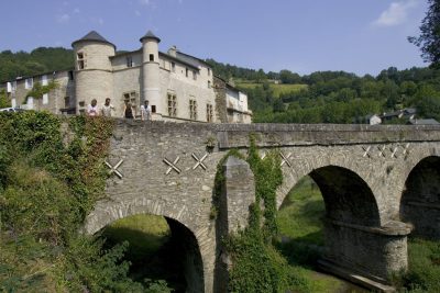 Visite de Lacaze – un village « Renaissance »