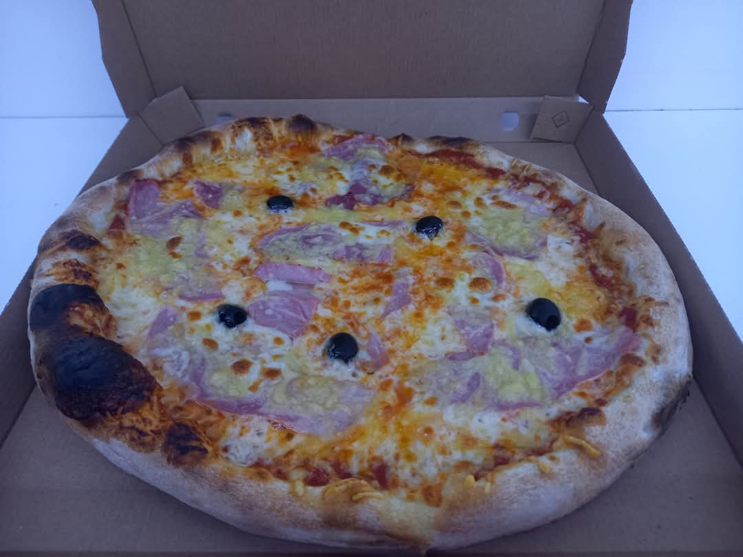 L&rsquo;en K Pizzas